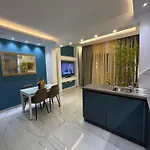 B&s Newly Renovated Penthouse 253 *