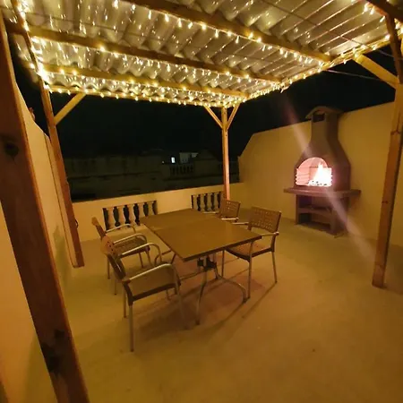 B&s Solitary Duplex Maisonette Appartement