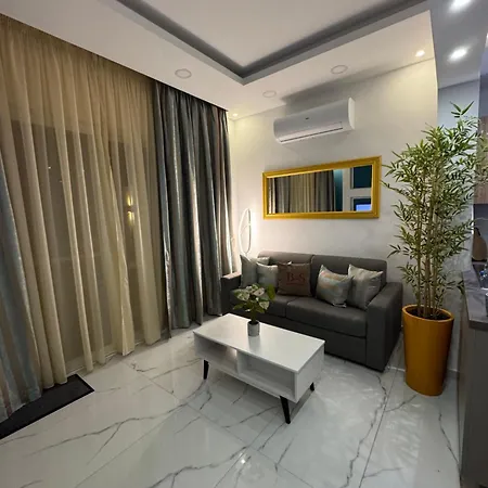 B&S Accommodation Newly Renovated Penthouse 253 Διαμέρισμα *