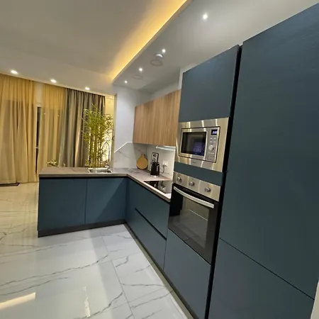 B&s Newly Renovated Penthouse 253 شقة *