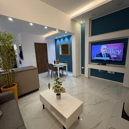 B&s Newly Renovated Penthouse 253
