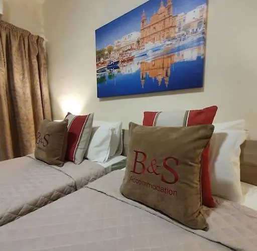 B&S Accommodation Newly Renovated Penthouse 253 Żejtun