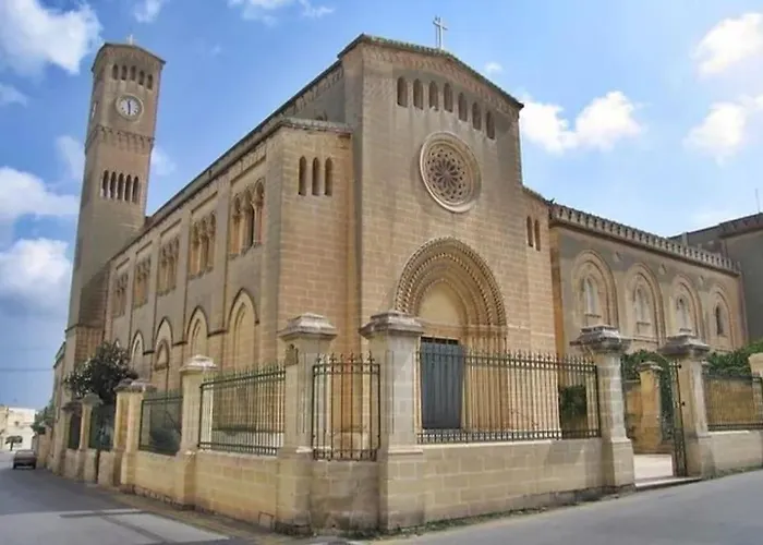 B&S Accommodation Newly Renovated Penthouse 253 아파트